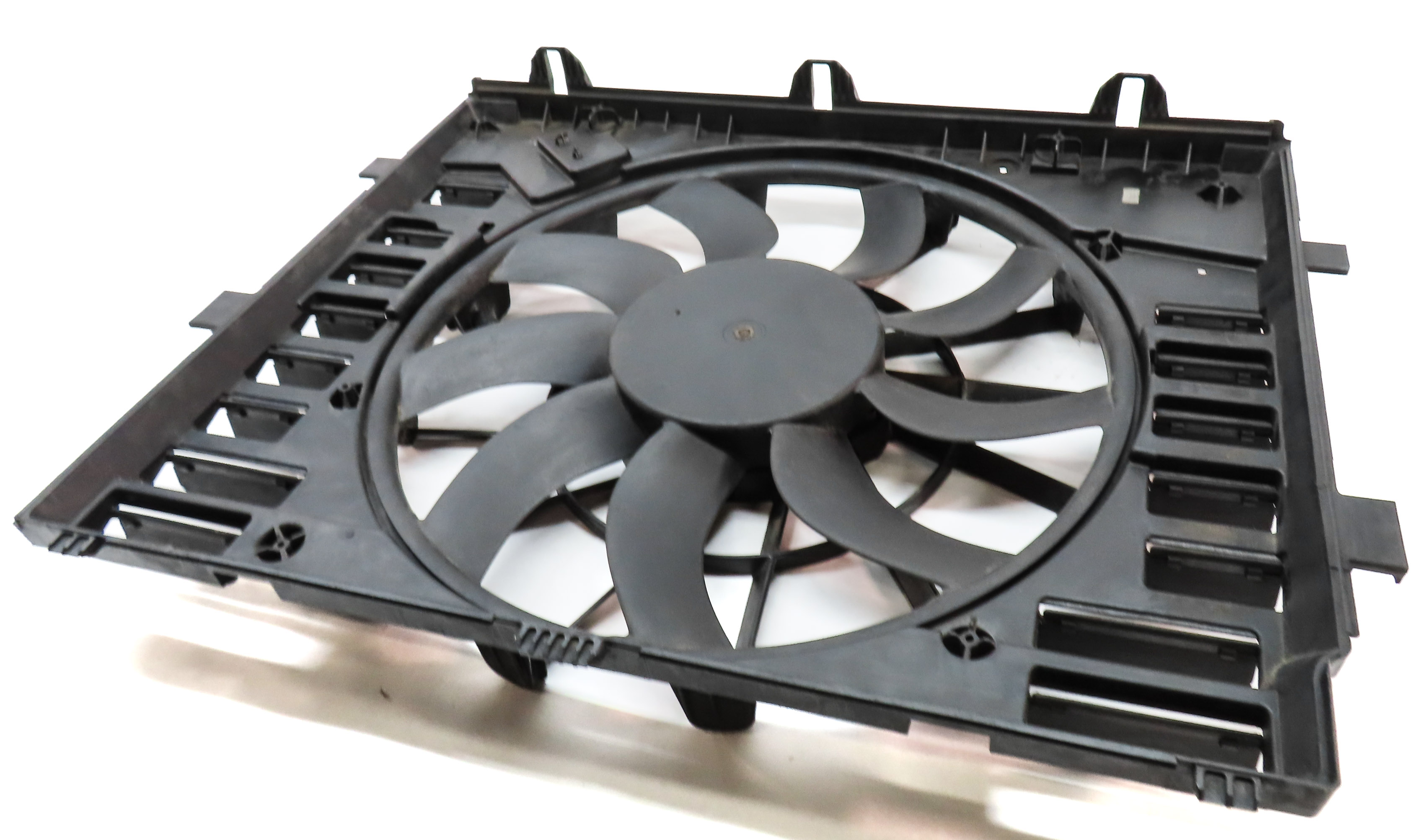 2011-2018 PORSCHE CAYENNE (958) 3.6L ENGINE - RADIATOR COOLING FAN ASSEMBLY — exact item pictured